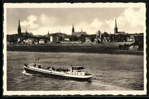 AK Wesel a. Rh., Rheinpartie mit Dampfschiff und Stadtpanorama