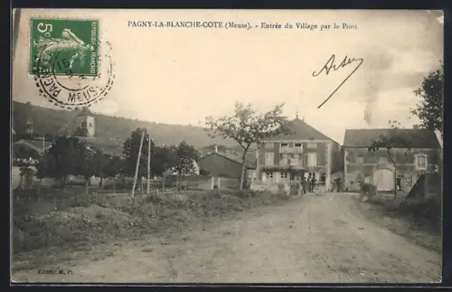 AK Pagny-la-Blanche-Cote, Entrèe du Village par le Pont