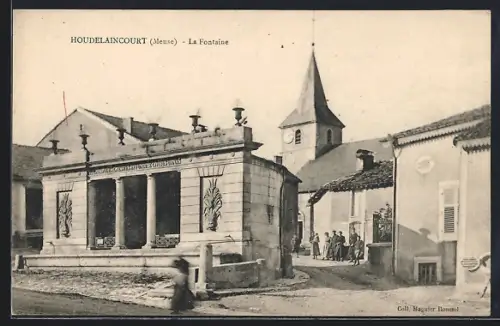 AK Houdelaincourt, La Fontaine