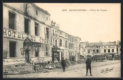 AK Saint-Mihiel, Place du Cygne en Ruines