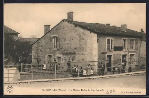 AK Vadonville /Meuse, La Maison Richard, Rue Centrale