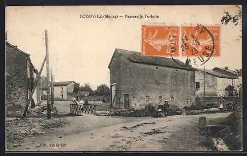 AK Ecouviez /Meuse, Passerelle Torlotin