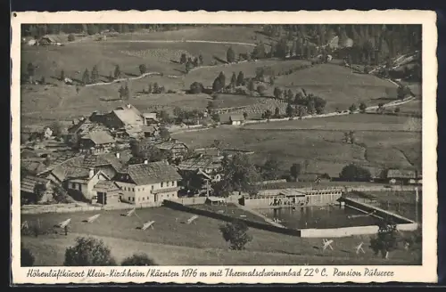 AK Klein-Kirchheim, Ortsansicht mit Thermalschwimmbad aus der Vogelschau, Hotel-Pension Pulverer