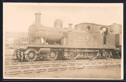 Foto-AK Englische Eisenbahn, Lokomotive No. 2139