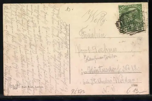 AK Leoben, Blick auf den Südbahnhof, Güterwaggons, Kirche