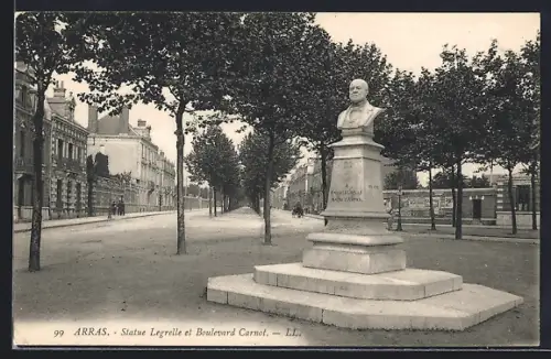 AK Arras, Statue Legrelle et Boulevard Carnot