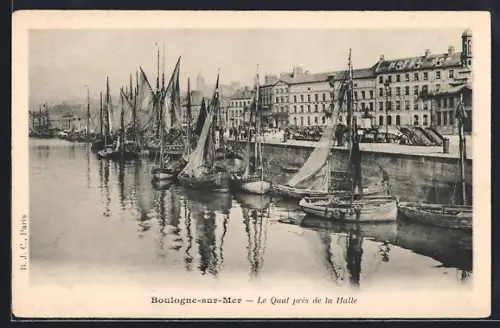 AK Boulogne-sur-Mer, Le quai près de la Halle