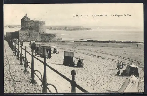 AK Ambleteuse, La Plage et le Fort