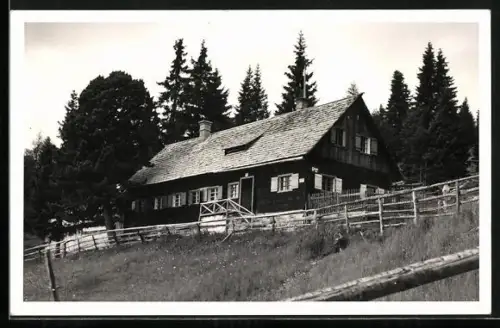 AK Mühlen /Stmk., Jakobsberger Tonner-Hütte am Zirbitzkogel