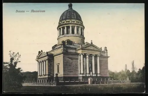AK Dessau, Totalansicht des Mausoleums