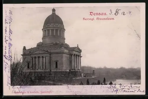 AK Dessau, Gesamtansicht vom herzogl. Mausoleum