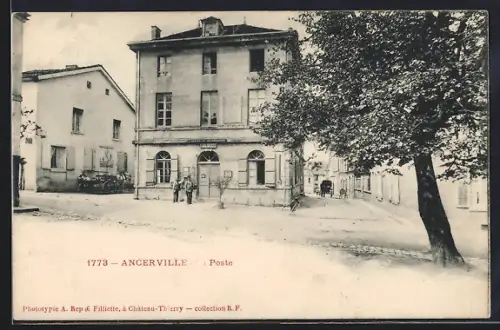 AK Angerville, La Poste, Panorama