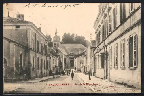 AK Vaucouleurs, Rue de la Republique, Eglise