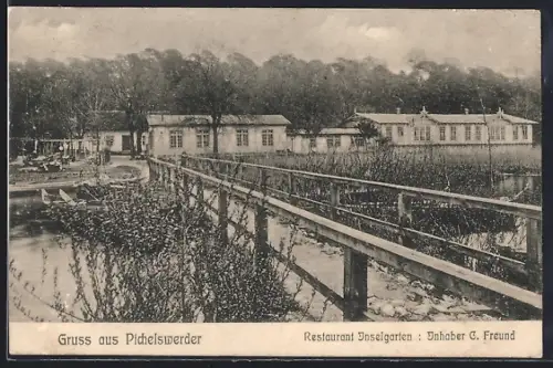 AK Berlin-Pichelswerder, Restaurant Inselgarten C. Freund, Panorama von der Brücke aus