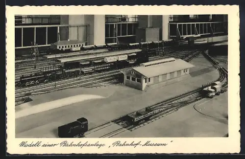 AK Berlin, Verkehrs- und Bau-Museum, Modell einer Bahnhofsanlage, Invalidenstrasse 50-51