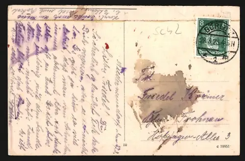 AK Görlitz, Strassenpartie mit Strassenbahn und Blick zur Landeskrone