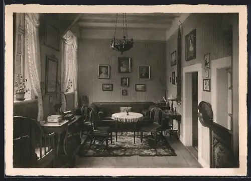 AK Celle, Bomann-Museum, Tante Linchens Stube, Innenansicht