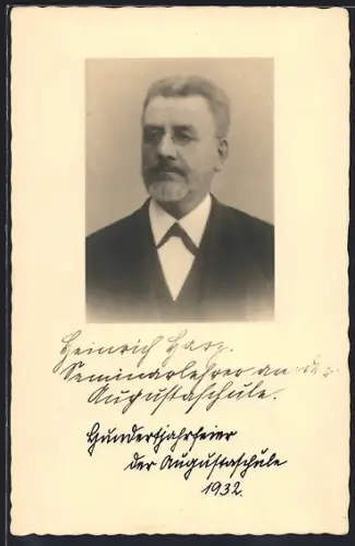 Foto-AK Berlin-Schöneberg, Seminarlehrer Heinrich Harz der Augustaschule, Elssholzstrasse