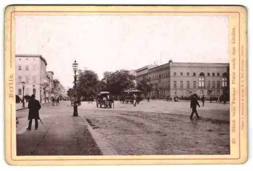 Fotografie Römmler & Jonas, Dresden, Ansicht Berlin, Blick vom Pariser Platz nach den Linden, Pferdebahn