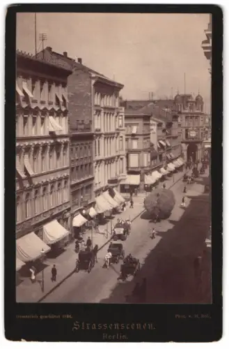 Fotografie v. H. Boll, Berlin, Ansicht Berlin, Friedrichstrasse mit Blick zum Panopticum, belebte Strassenscene