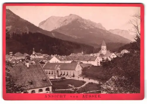 Fotografie M. Moser, Aussee, Ansicht Aussee, Blick auf den Ort mit Curhaus