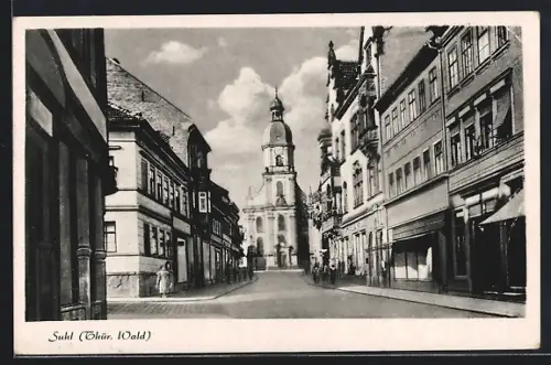 AK Suhl, Strasse mit Blick zur Kreuzkirche