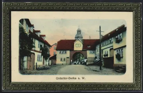 AK Untertor-Berka a. W., Ortsansicht mit Torbogen