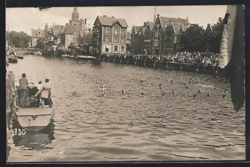 Foto-AK Schweinfurt, Main-Schwimmen anno 1921