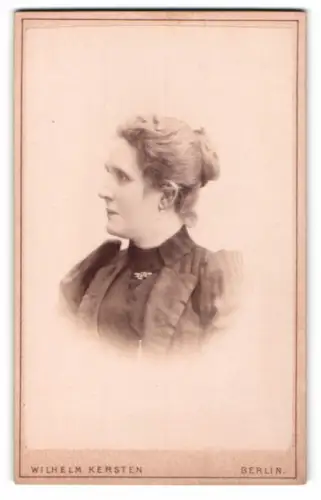 Fotografie Wilhelm Kersten, Berlin, Krausen-Str. 40, Seitenprofil einer Dame