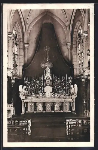 AK Lievin /P.-de-C., Intérieur de l`église avec autel et statues d`anges