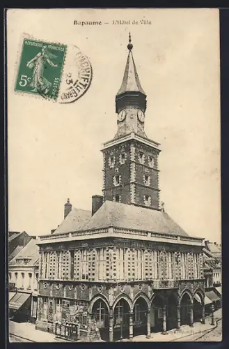 AK Bapaume, L`Hôtel de Ville