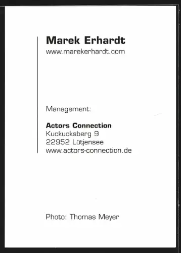 AK Marek Erhardt als Polizist mit Pistole, Autograph