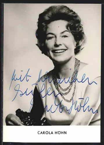 AK Carola Höhn lächelt, Autograph