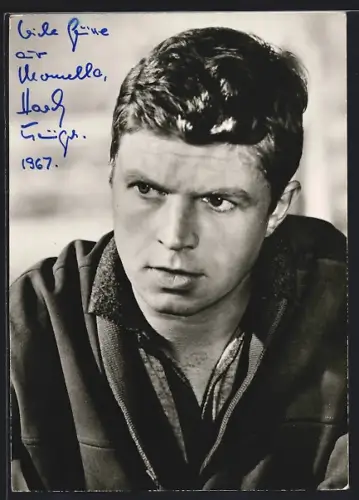AK Hardy Krüger mit ernstem Gesicht, Autograph, 1967