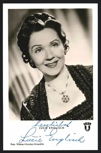 AK Lucie Englisch lächelt, Autograph