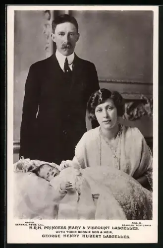 AK Königshaus von England, Princess Mary & Viscount Lascelles with their son George Henry Hubert Lascelles