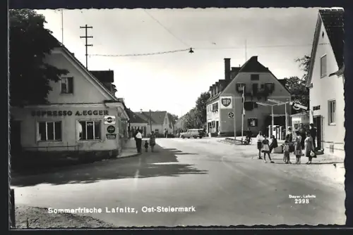 AK Lafnitz /Oststmk., Strassenpartie mit Gaststätte Espresso A. Egger und BP-Tankstelle