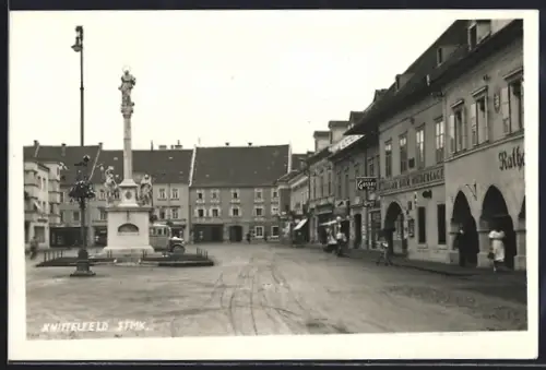 AK Knittelfeld, Hauptplatz mit Rathaus und Gasthof Gösser Bier-Niederlage