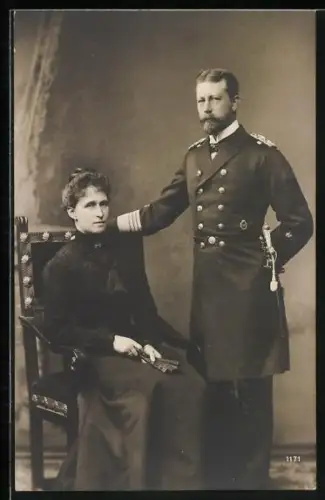 AK Prinz Heinrich von Preussen in Uniform und Gattin
