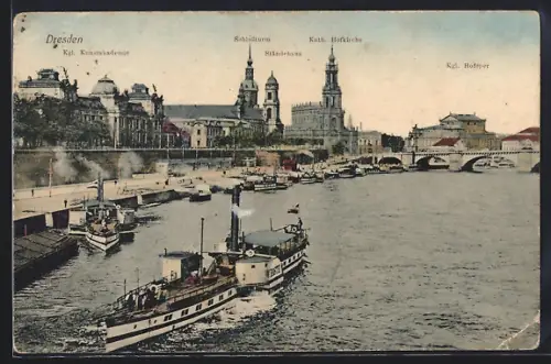 AK Dresden, Dampfer auf der Elbe, Panoramablick mit Kgl. Kunstakademie, Ständehaus, Hofkirche und Hofoper