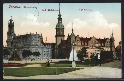 AK Dresden, Theaterplatz mit Katholischer Hofkirche und Königlichem Schloss