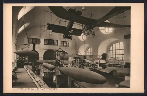 AK München, Deutsches Museum, Luftschiffhalle - Westseite, Zeppelin