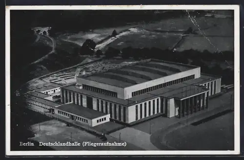 AK Berlin-Charlottenburg, Die Deutschlandhalle, Fliegeraufnahme