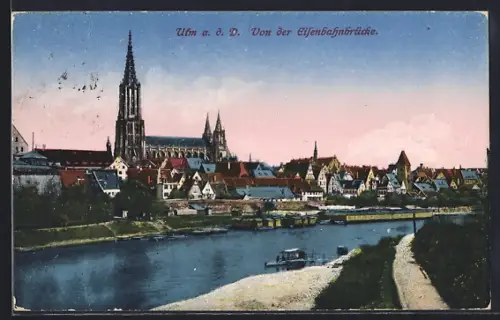 AK Ulm a. d. D., Panoramablick mit Münster von der Eisenbahnbrücke aus gesehen