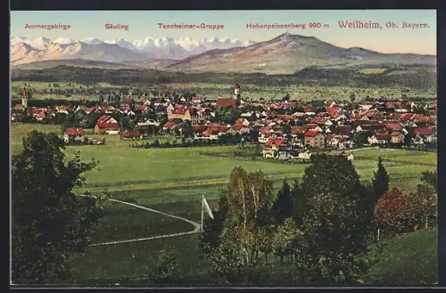 AK Weilheim / Obb., Ort mit Berglandschaft