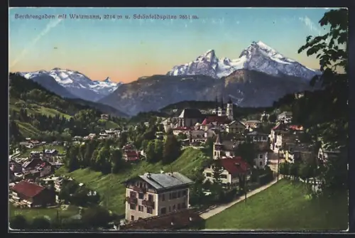 AK Berchtesgaden, Ortschaft mit Watzmann und Schönfeldspitze
