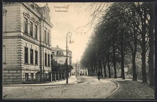 AK Oldenburg / O., Fahrradfahrer am Theaterwall