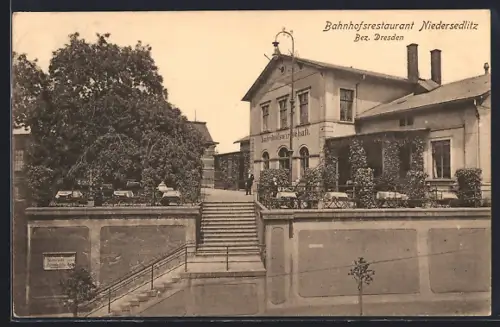 AK Niedersedlitz /Bez. Dresden, Bahnhof und Bahnhofsrestaurant