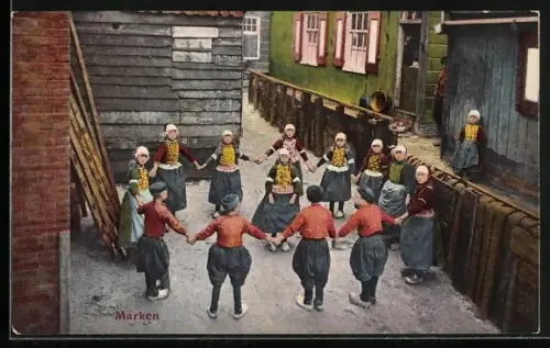 AK Marken, Mädchen und Bube in Tracht