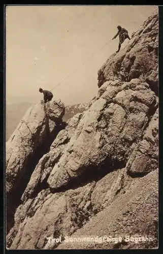 AK Sonnwendgebirge /Tirol, Zwei Kletterer auf dem Sagzahn